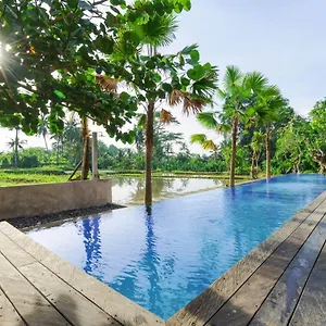  Villa Nayaka Living